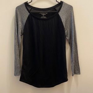 Women's American Eagle 3/4 length shirt, size S